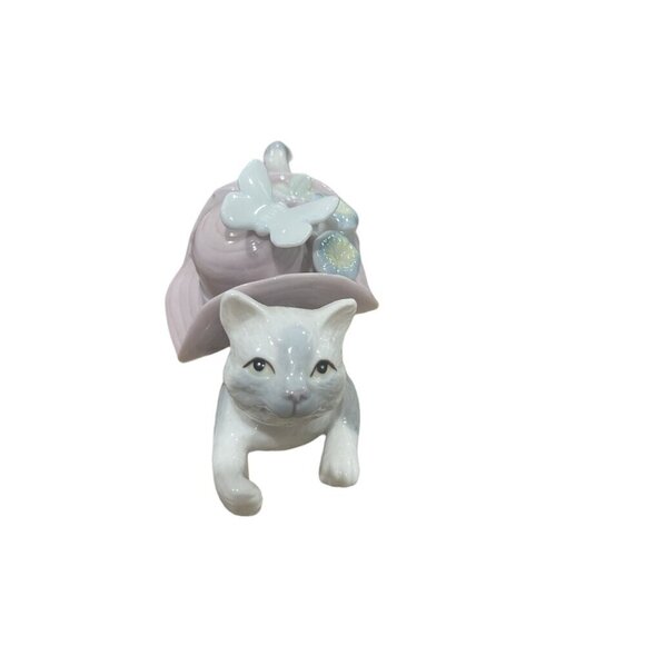 Seymour Mann Porcelain Cat Figurine With Hat & Butterfly Connoisseur Collection - Picture 2 of 8
